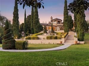 MLS #OC25181647 image #0