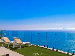 MLS #OC25181669 image #0