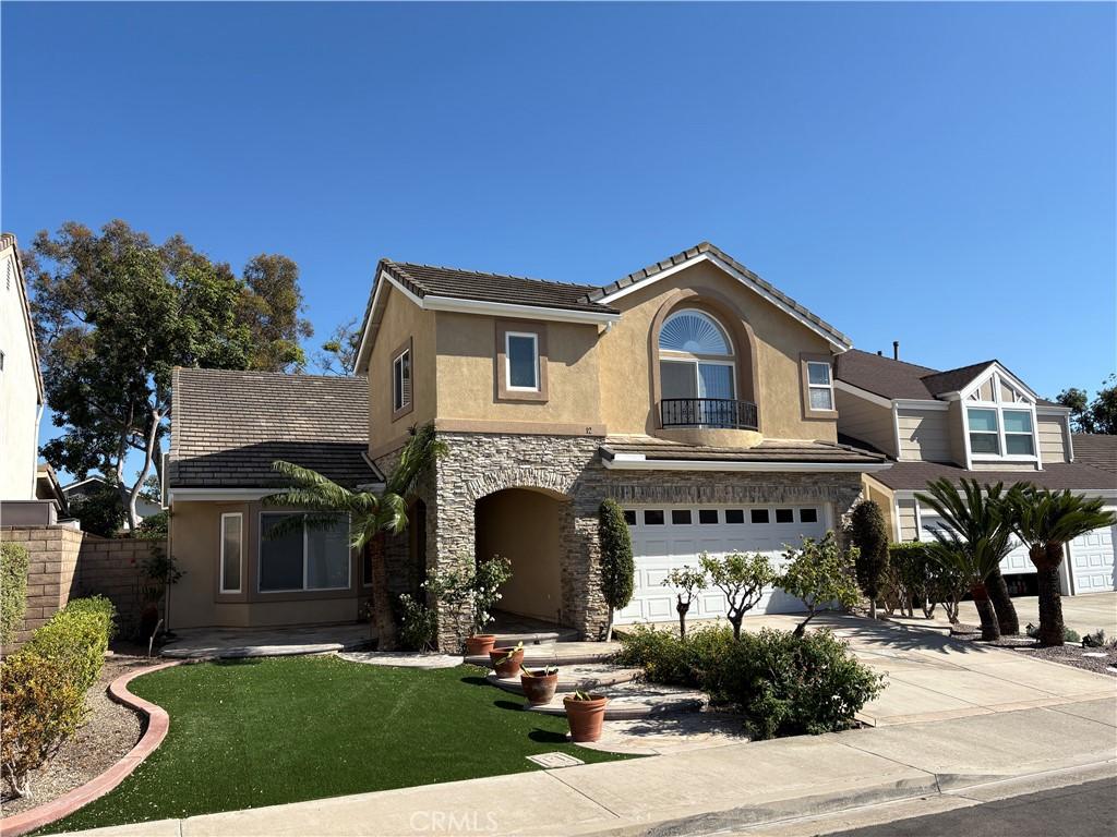 MLS #OC25182184 image #0