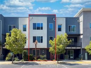 MLS #OC25182253 image #0