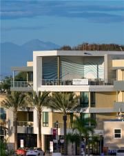 MLS #OC25182568 image #0