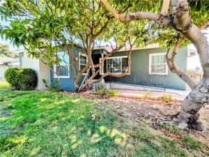 MLS #OC25183246 image #0