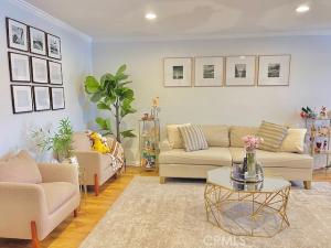 MLS #OC25183700 image #0