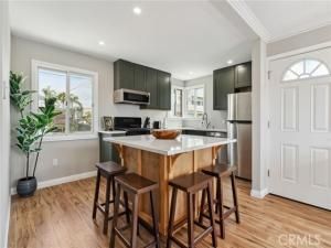 MLS #OC25184846 image #0