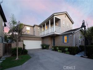 MLS #OC25185000 image #0