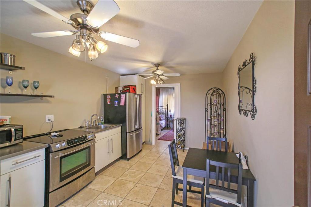 MLS #OC25185346 img 0