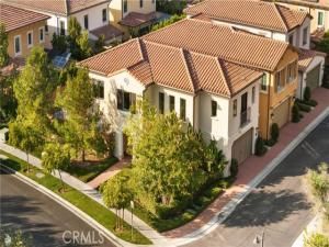 MLS #OC25185351 image #0