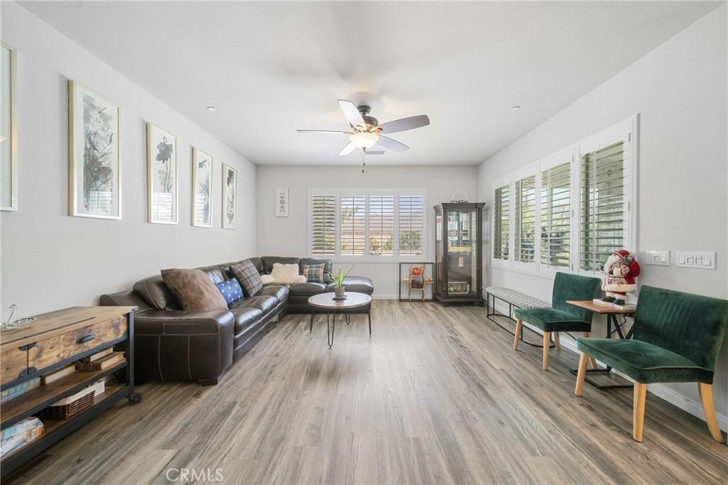 MLS #OC25185442 image #0