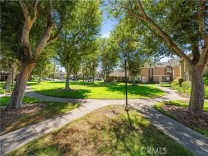 MLS #OC25185482 image #0