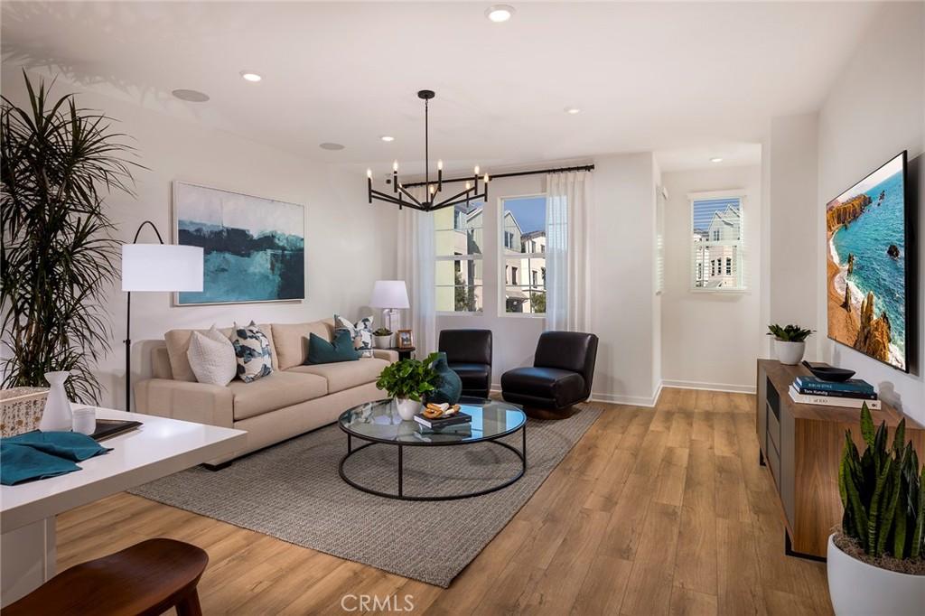 MLS #OC25185516 image #0