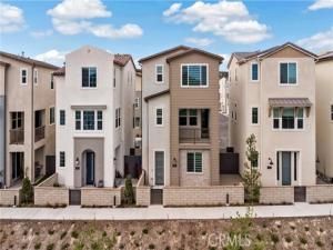 MLS #OC25185811 image #0