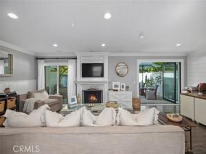 MLS #OC25186830 image #0