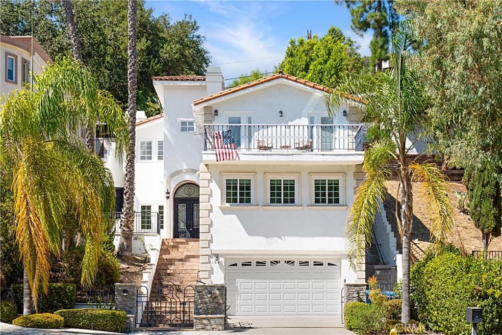 MLS #OC25186928 image #0