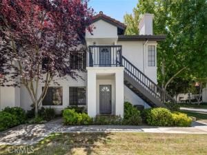 MLS #OC25188467 image #0