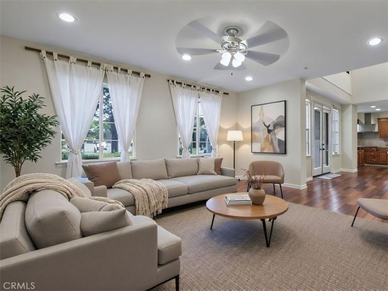 MLS #OC25189266 image #0