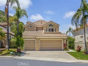 MLS #OC25189378 image #0