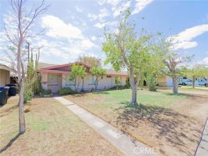 MLS #OC25189431 image #0