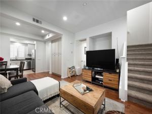 MLS #OC25189574 image #0