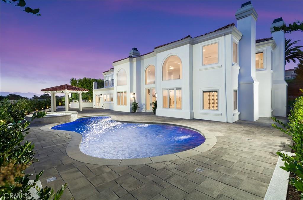 MLS #OC25190154 image #0