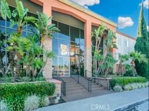 MLS #OC25190762 image #0