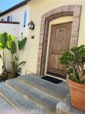 MLS #OC25190877 image #0