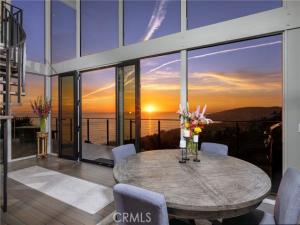 MLS #OC25191390 image #0