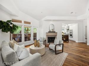 MLS #OC25191418 image #0