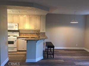 MLS #OC25191890 image #0