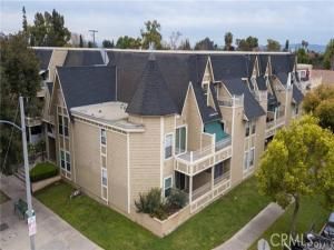 MLS #OC25191908 image #0