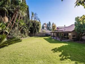 MLS #OC25193135 image #0