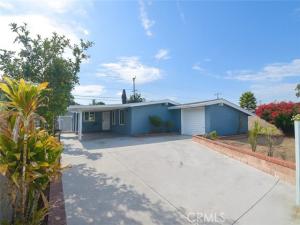 MLS #OC25193358 image #0