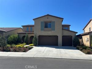 MLS #OC25193636 image #0