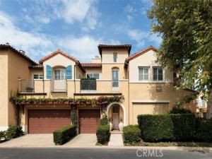 MLS #OC25193732 image #0