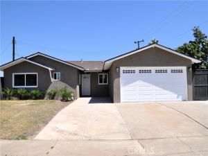 MLS #OC25194310 image #0