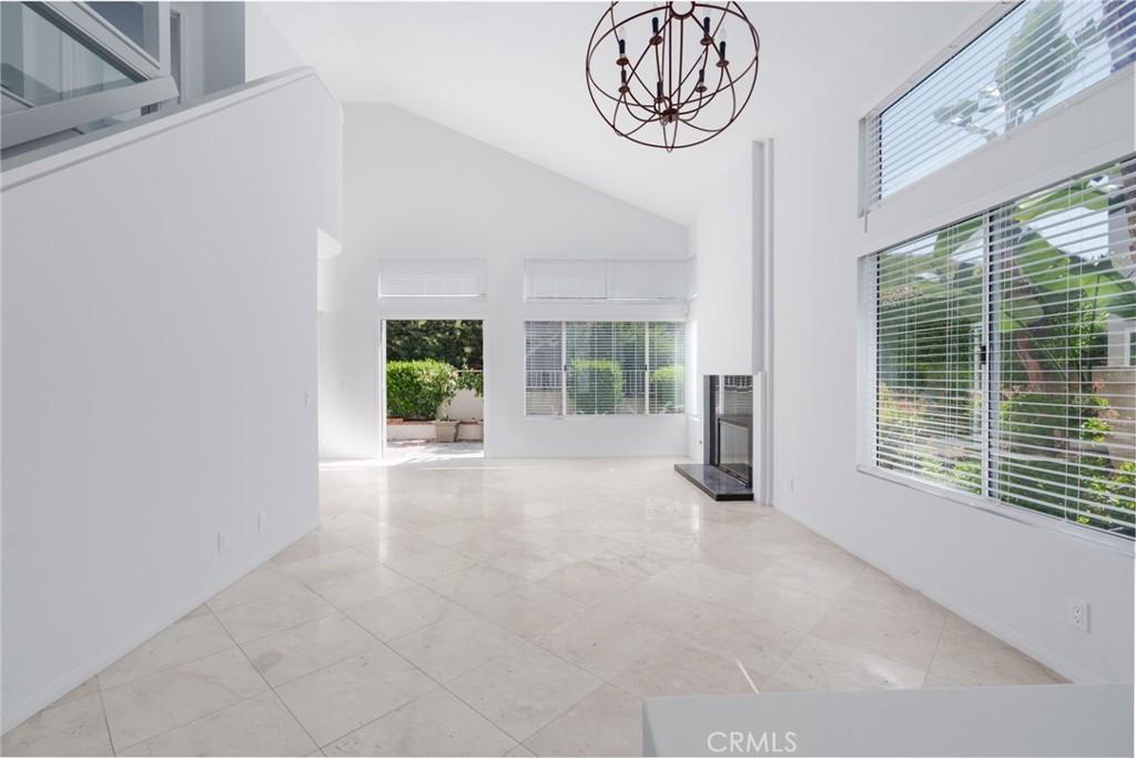 MLS #OC25194365 image #0