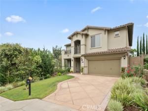 MLS #OC25194932 image #0