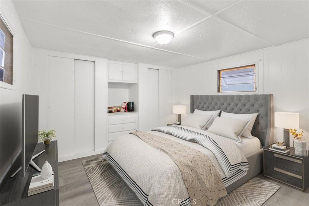 MLS #OC25194984 image #0
