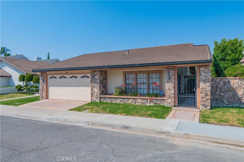 MLS #OC25195111 image #0