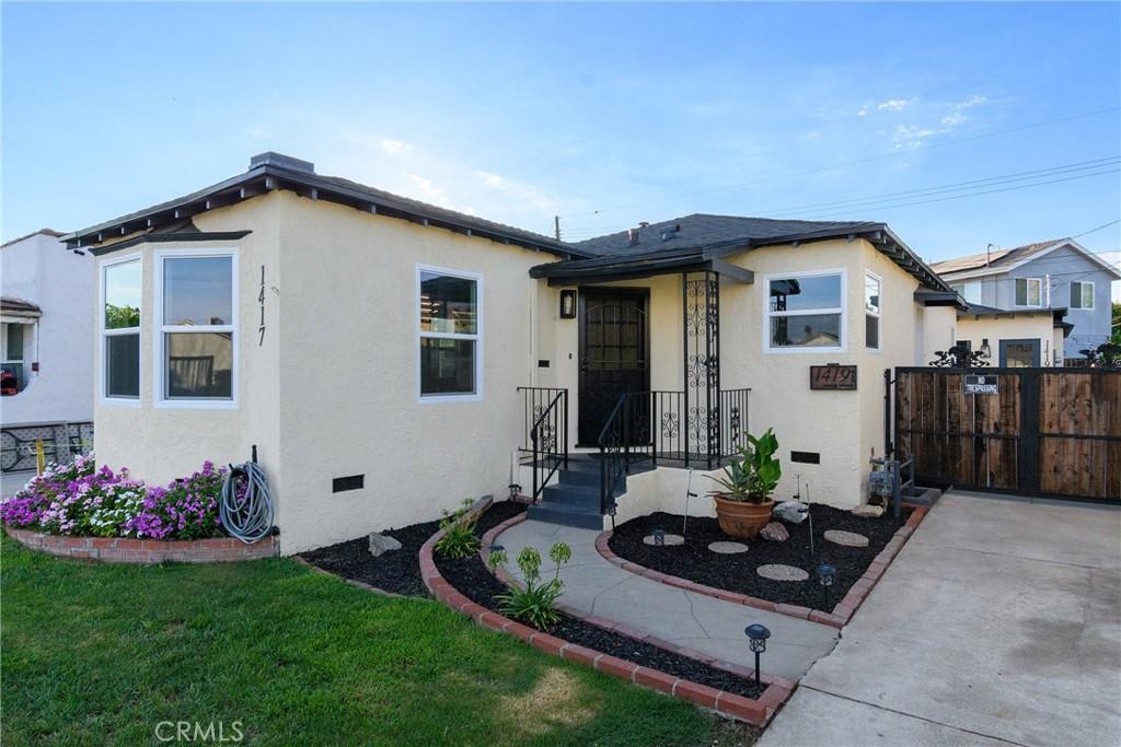 MLS #OC25195314 image #0