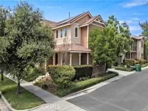 MLS #OC25195338 image #0