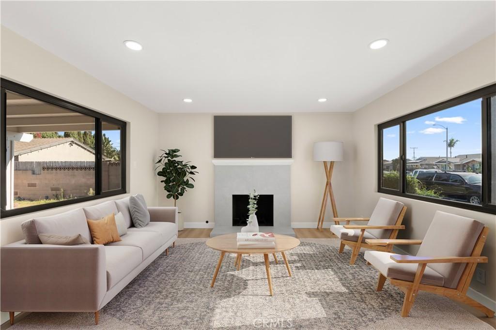 MLS #OC25195523 image #0