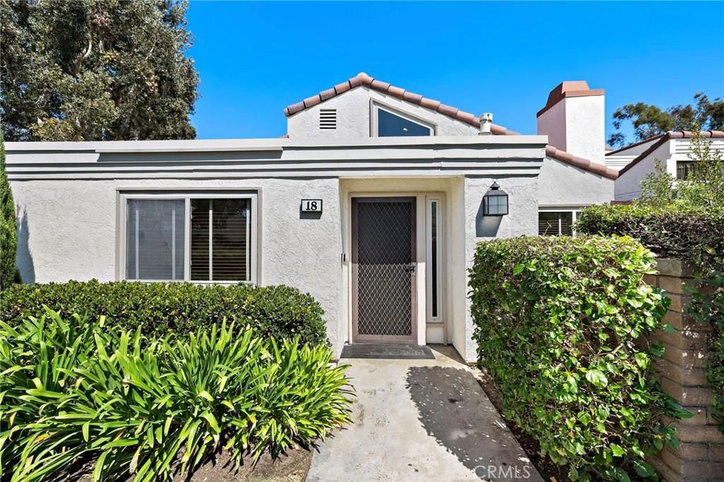 MLS #OC25195910 image #0