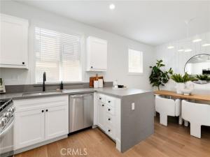 MLS #OC25195934 image #0