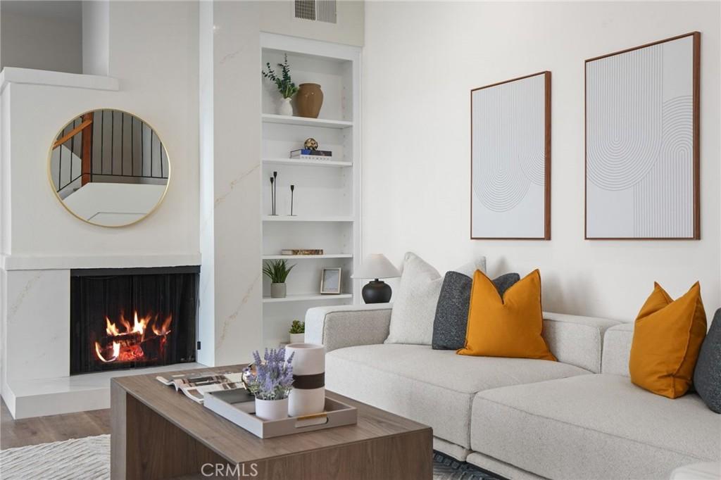 MLS #OC25196125 image #0