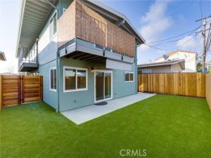 MLS #OC25196211 image #0