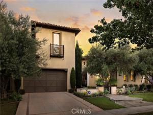 MLS #OC25196279 image #0