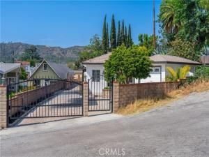 MLS #OC25196325 image #0