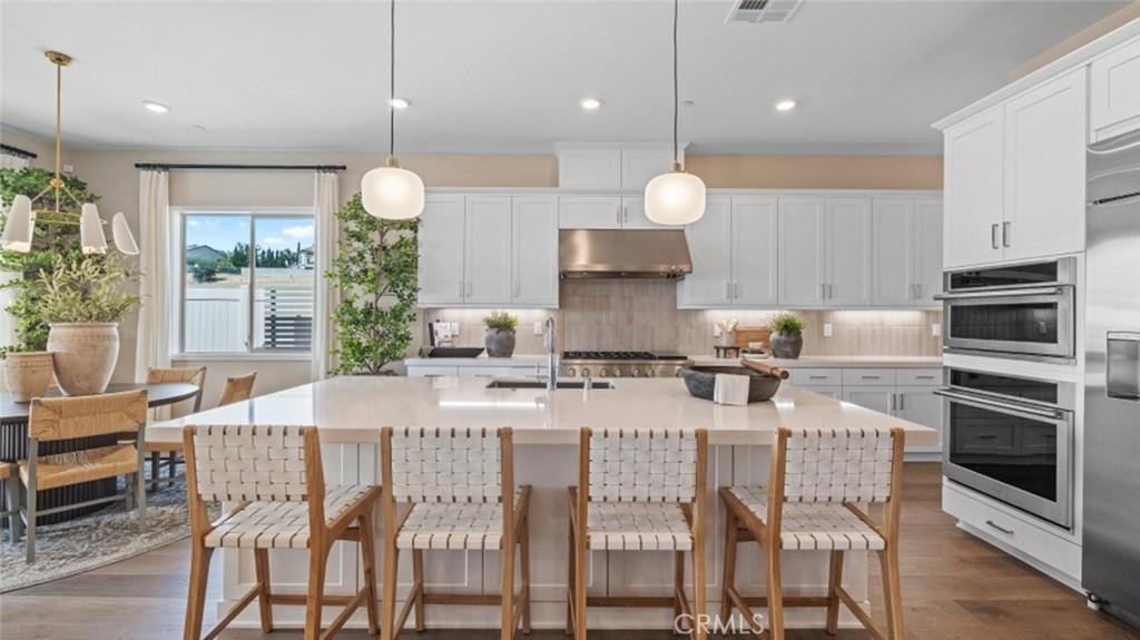 MLS #OC25197345 image #0