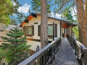 MLS #OC25197368 image #0