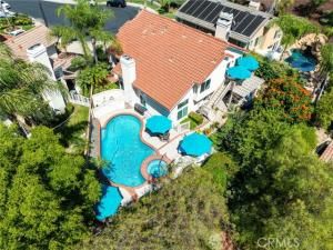 MLS #OC25197965 image #0